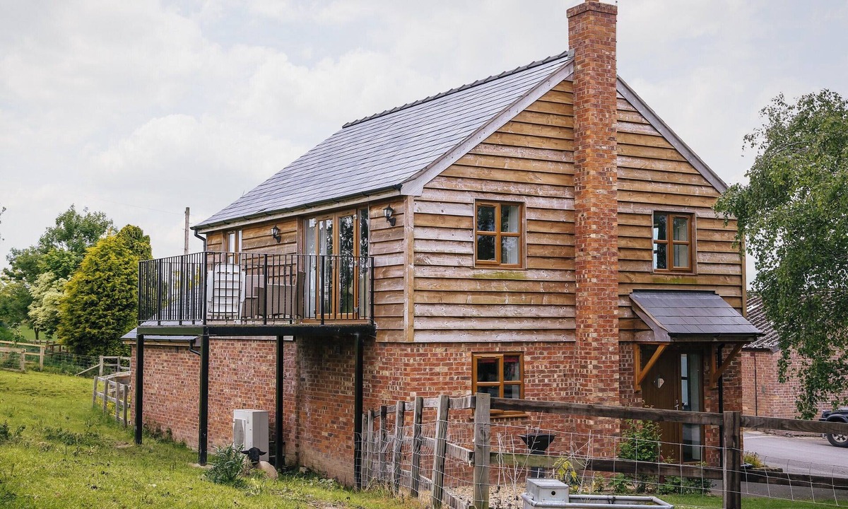 Malpas Cottage | 3 bedroom accommodation in Bickley, near Malpas