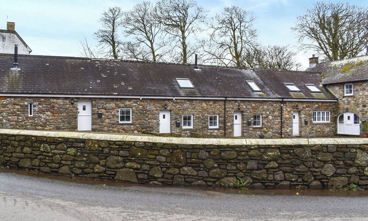 Haverfordwest Cottage | 3 bedroom accommodation in Roch