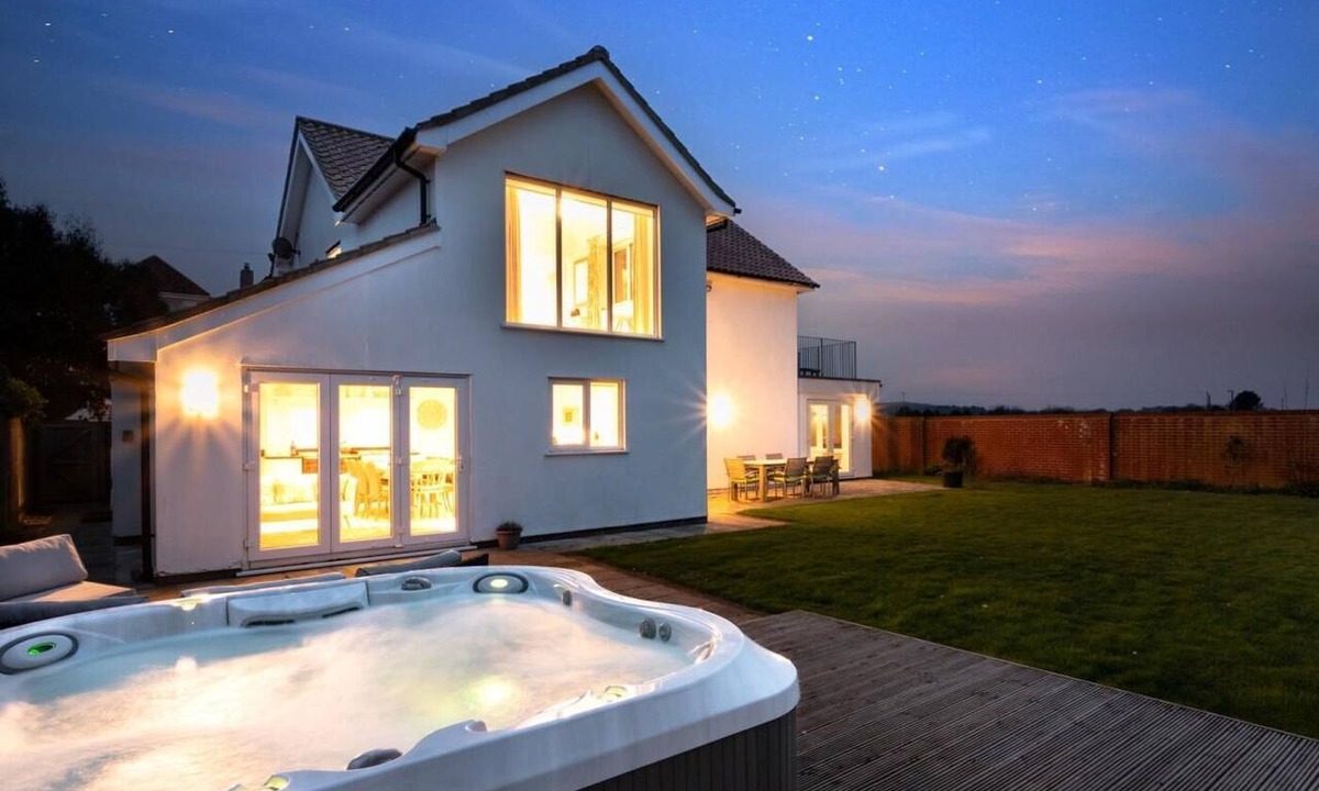 West Runton Cottage | 4 Bed in Cromer (oc-81469)