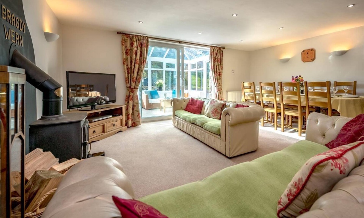 Rhyd-y-clafdy Cottage | 4 Bed in Llanbedrog (oc-bragdy)