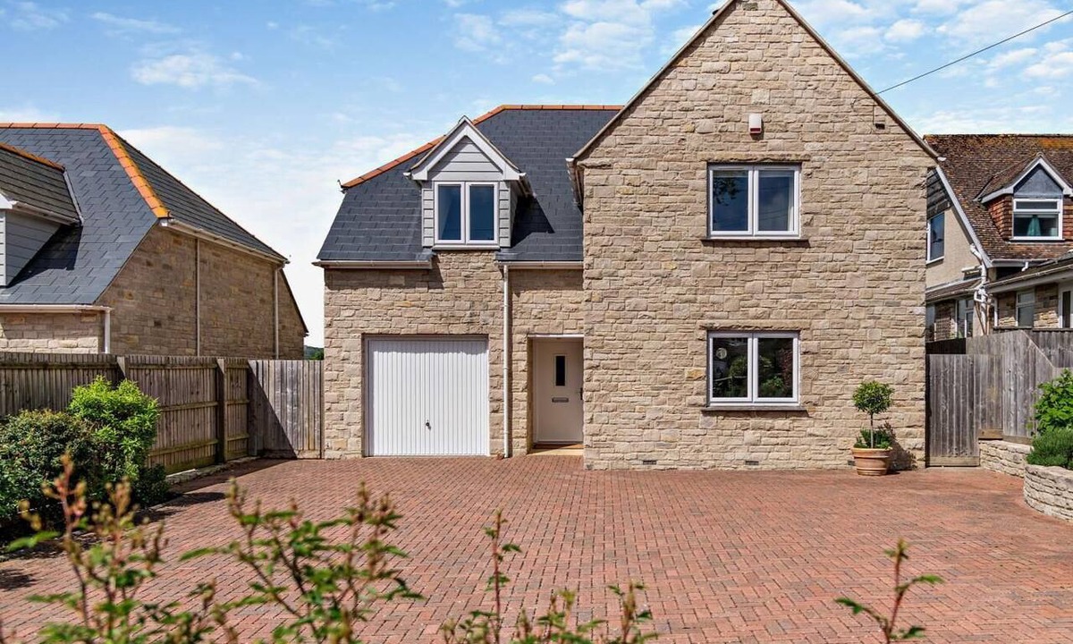 Isle of Purbeck Cottage | 4 Bed in Swanage (oc-dc217)