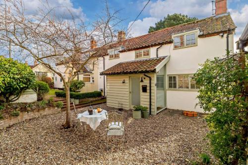 Westleton House | 4 Bed in Westleton oc-s27303