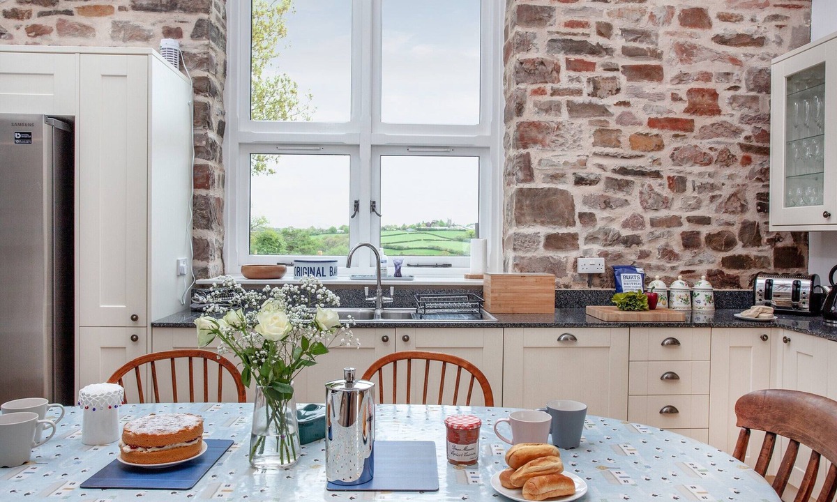 Worlington Cottage | 4 bedroom accommodation in Witheridge, near Tiverton