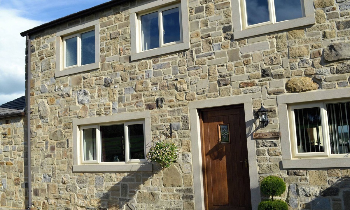 Clitheroe Cottage | 4 bedroom accommodation in Paythorne, near Skipton