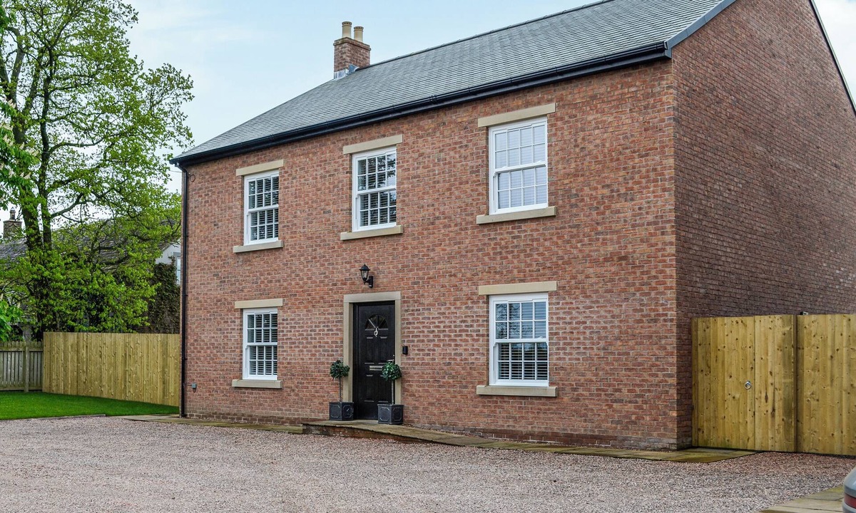 Carlisle Cottage | 4 bedroom accommodation in Carlisle