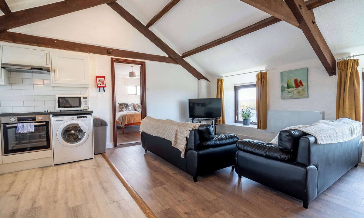 Widemouth Bay House | 4 Spacious Cornish Cottages near Bude - Sleeps 27
