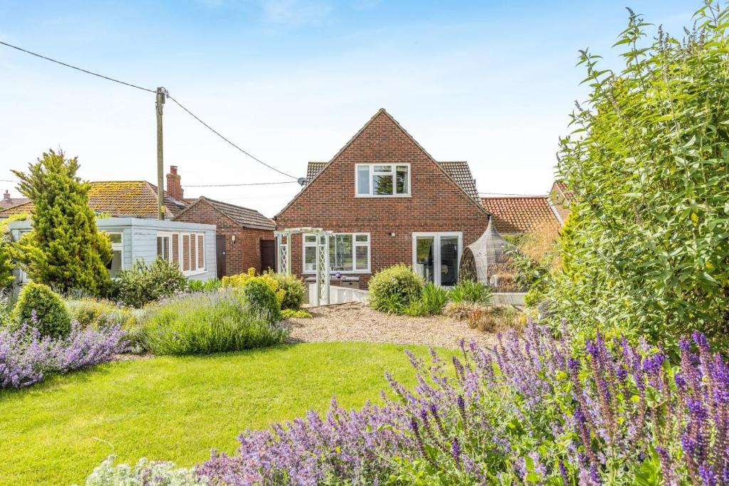 Bodham House | 5 Bed in Bodham oc-2204