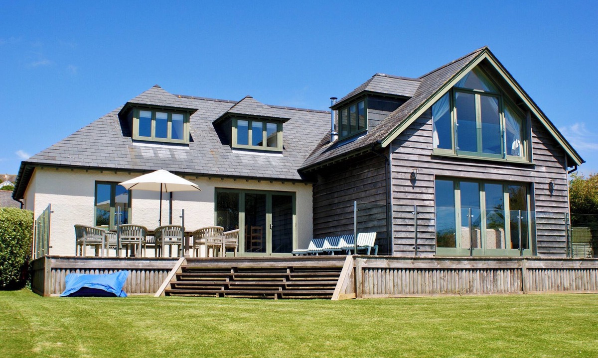 Kingsbridge Cottage | 6 bedroom accommodation in West Charleton, near Kingsbridge