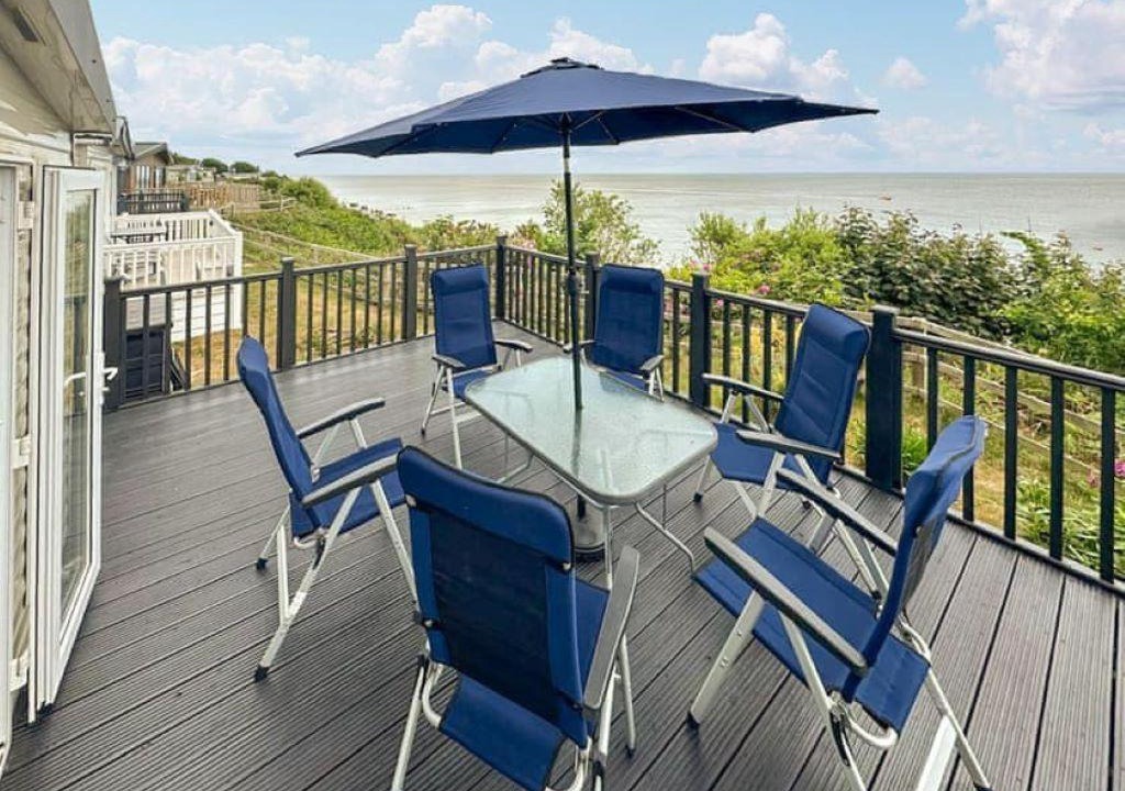 Corton House | 6 Berth Luxury Caravan With Full Sea Views At Azure Seas In Suffolk Ref 32069Az