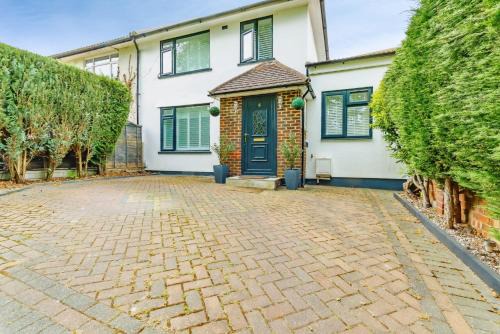 Heathfield Apartment | 6 Copse View