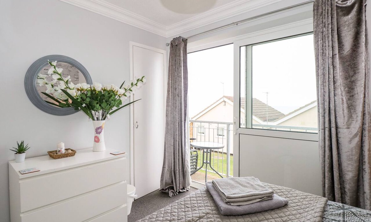 Corton Cottage | 63 The Waterside Holiday Park