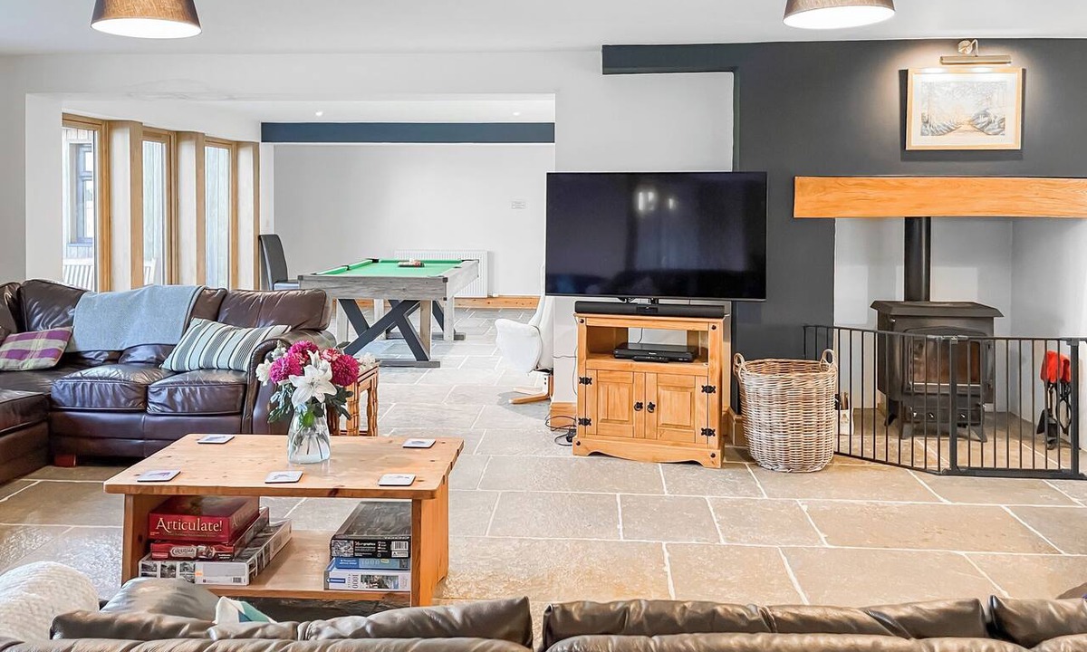 Chard Cottage | 9 bedroom accommodation in Bishopswood, near Honiton