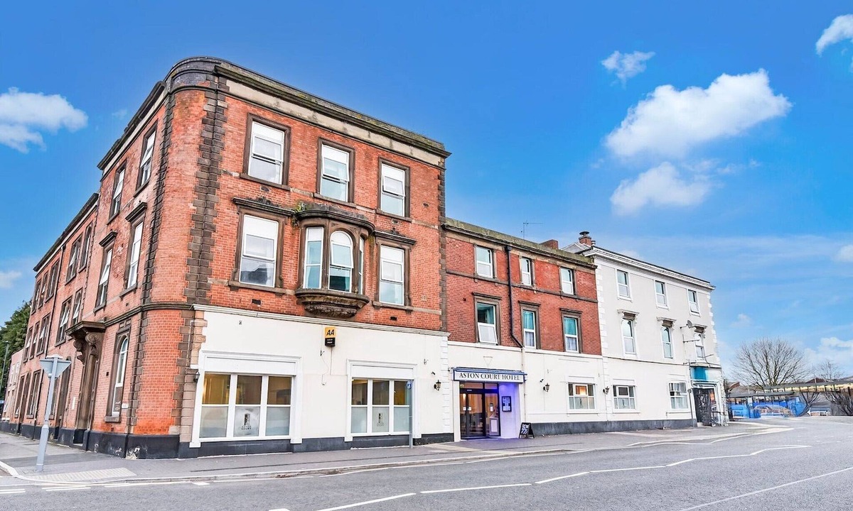 Derby Hotel | Accessible Double Room