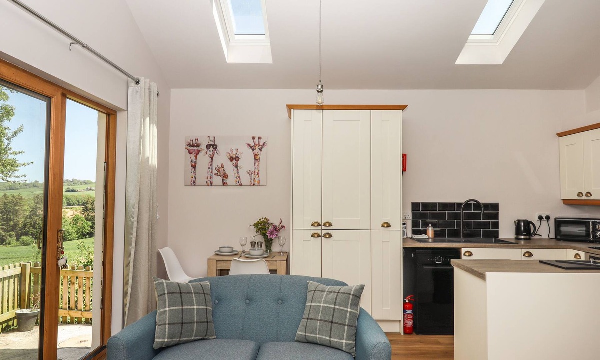 Bideford Cottage | Adipit Stables