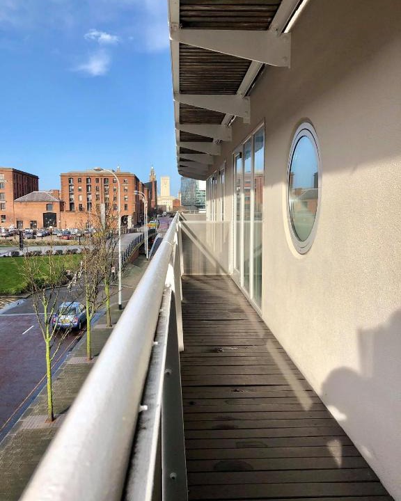 The Docks Apartment | *Albert Dock* LOCATION* 5 Min Walk Into Central Liverpool *