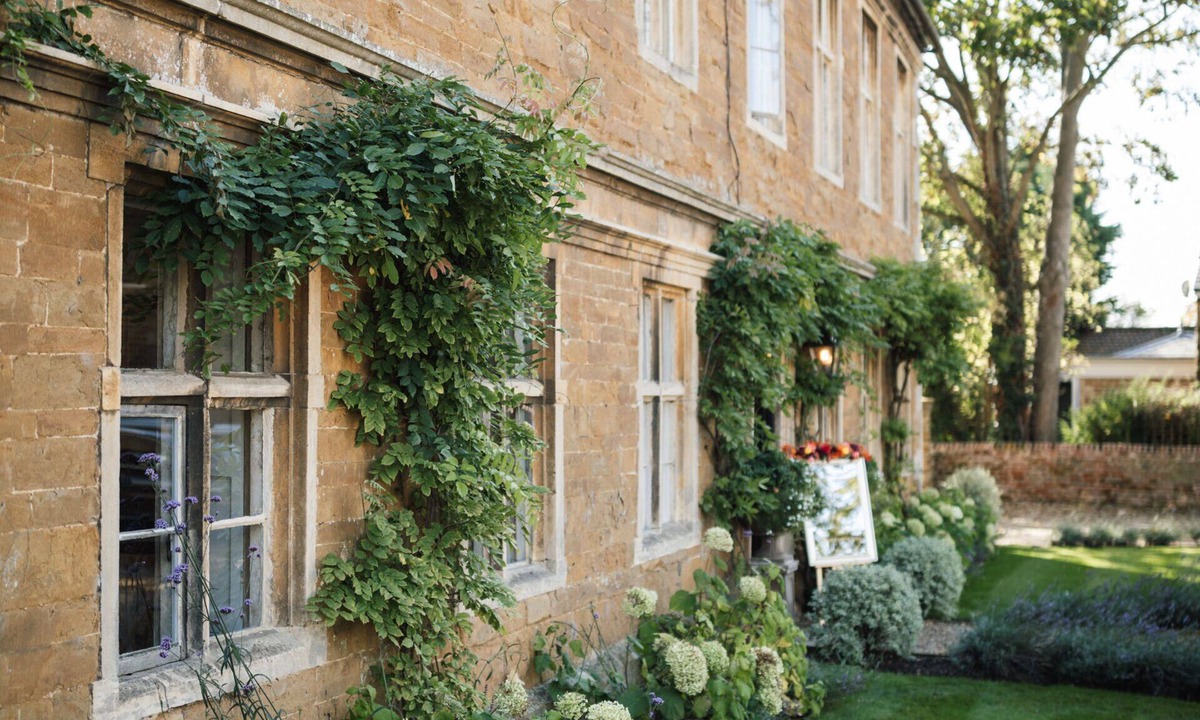 Grantham Bed & Breakfast | Allington Manor