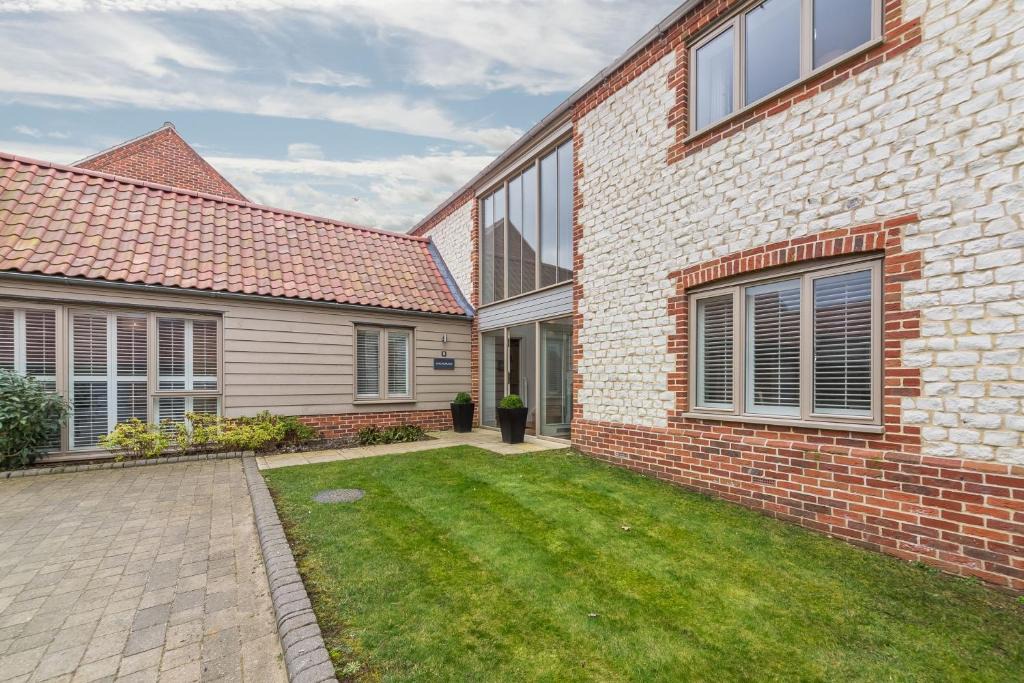Brancaster House | Anchorage