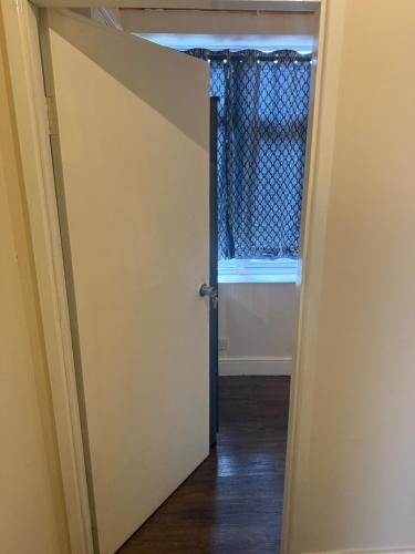Leigh Apartment | Apartment Sleeps 2