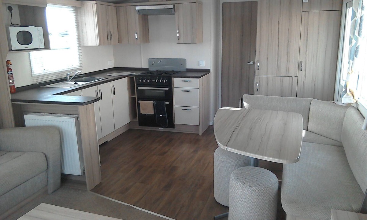 Exmouth Cabin | Apple Grove
