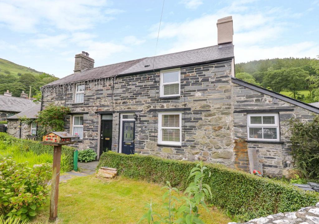 Tywyn House | Arthur’s Cottage