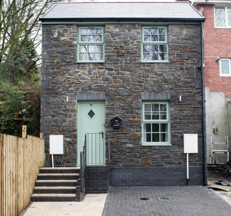 Pentrebach Cabin | Ash Cottage