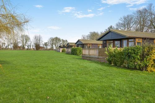 Diss House | Athelington lodge - Beech
