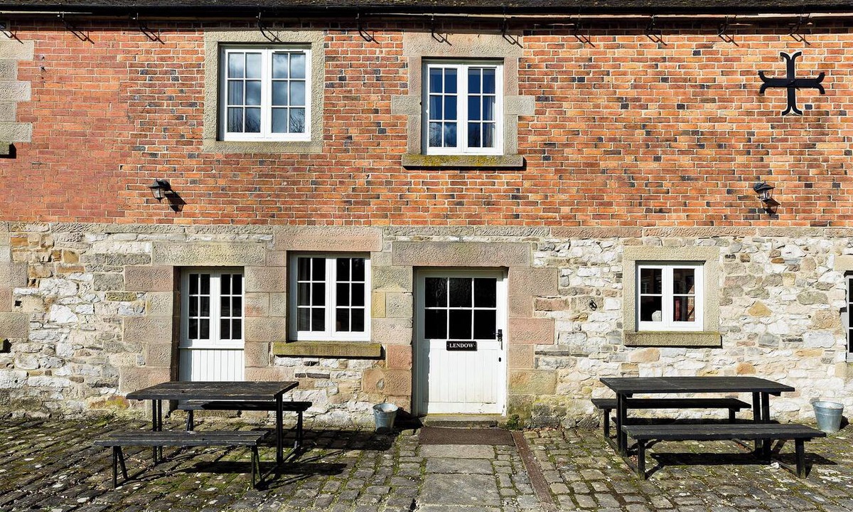 Knockerdown Cottage | Attractive barn conversion set in three acres of shared grounds.