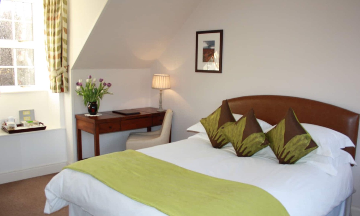 Dollar Bed & Breakfast | Baldiesburn Bed & Breakfast