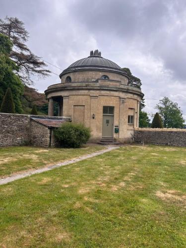 Nettleton House | Bath Lodge