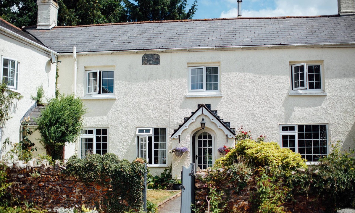 Ash Mill Other | Beautiful Devon farmhouse in an idyllic rural setting for large & small groups.
