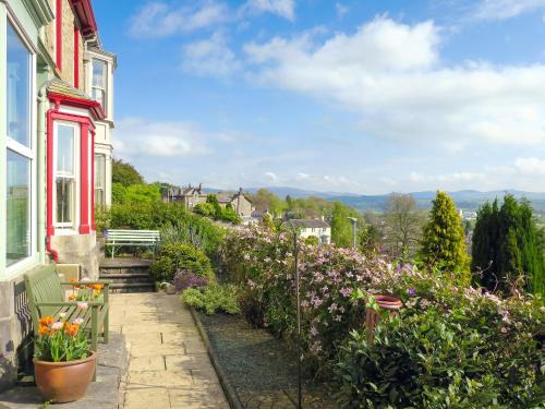 Kendal House | Beech Hill