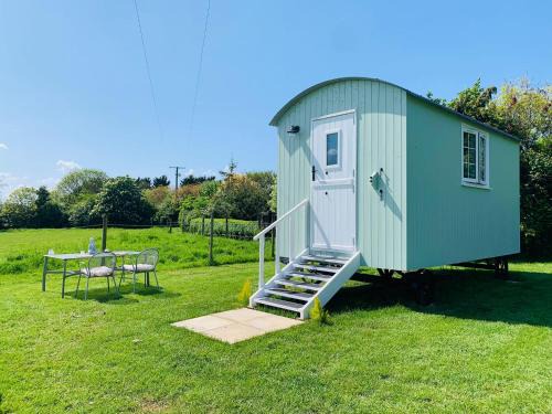 Boughton Other | Bells Meadow Shepherds Hut