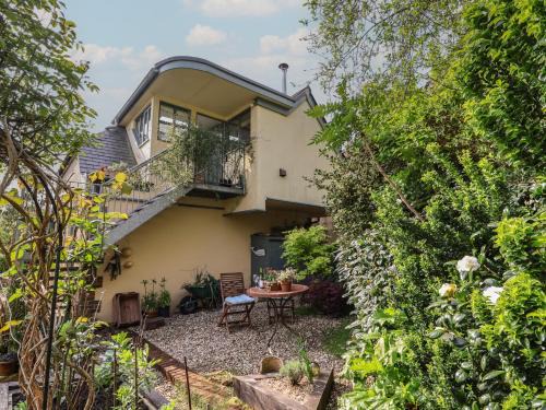 Lyme Regis Apartment | Bentley Rise