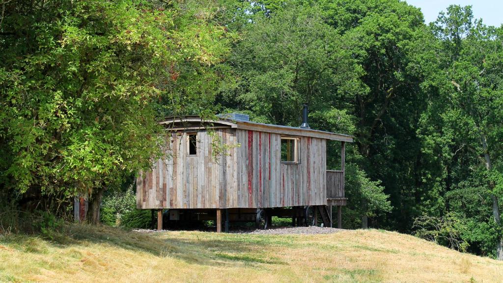 Lydney House | Bertha Shepherd's Hut