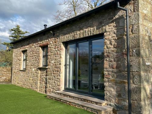 Brough House | Blue Heron Lodge