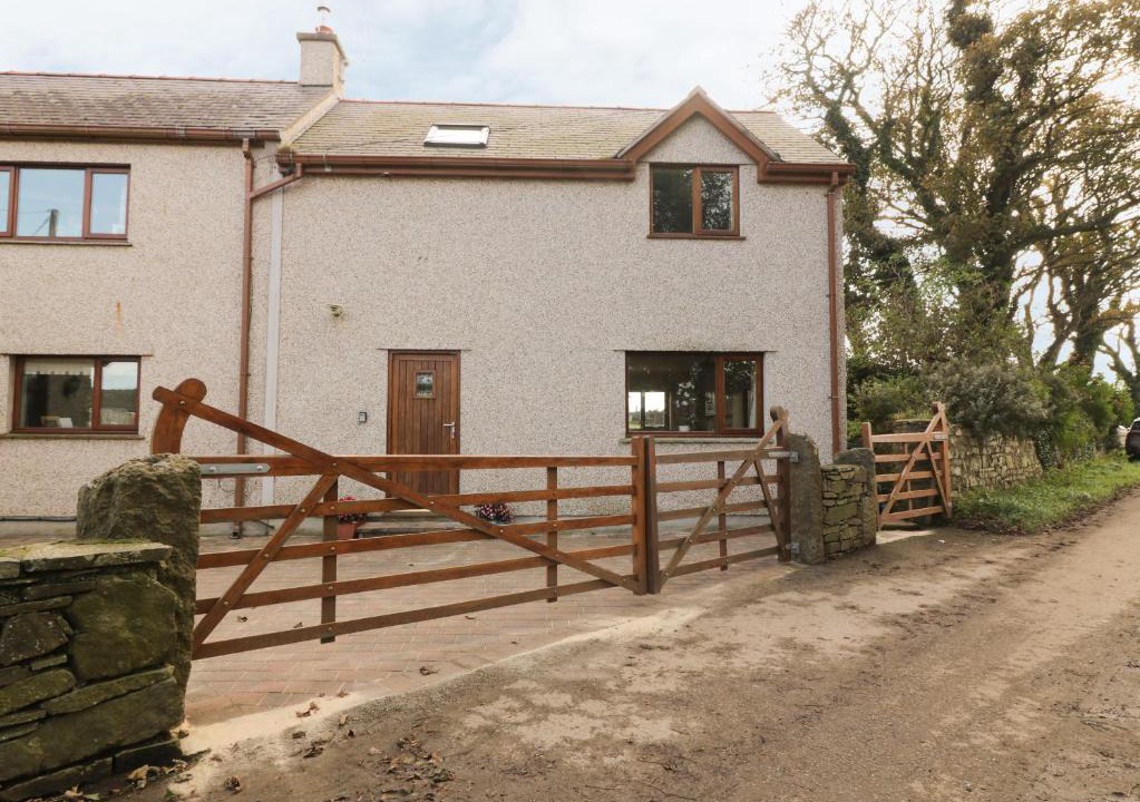 Llanerchymedd House | Bodneithior