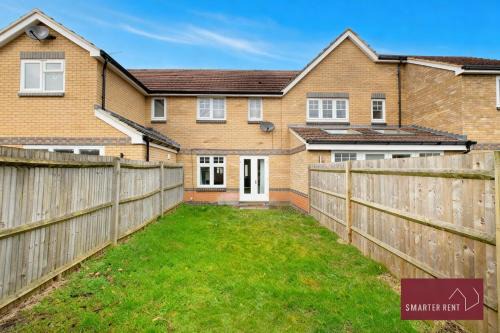 Bracknell House | Bracknell - Garden Parking 2Bed