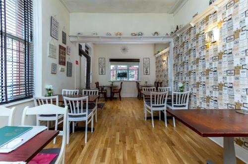 North Shore Bed & Breakfast | Brecks Hotel