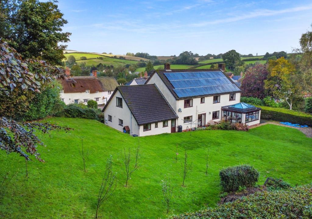 Monksilver House | Bridlecott Monksilver