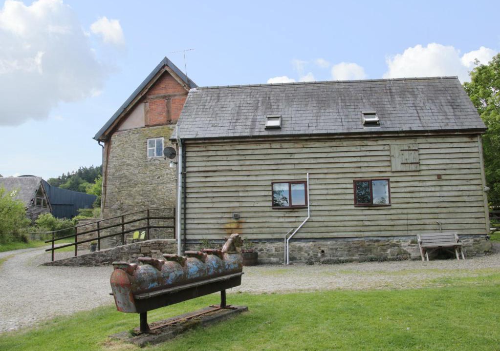 Montgomery House | Broughton Stables
