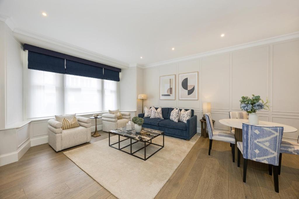 Knightsbridge Apartment | Buckingham & Lloyds Knightsbridge