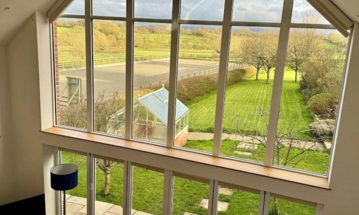 West Knoyle House | By Nature’s Way