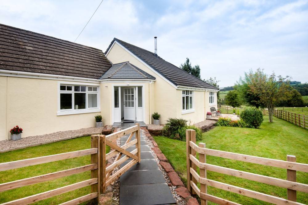 Glasgow Cottage | Cabin ∙ 2 bedrooms ∙ 4 guests