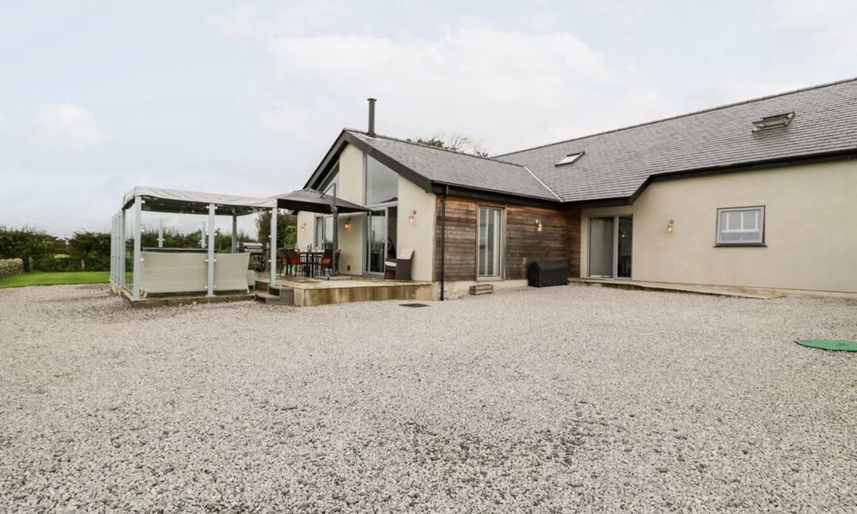 Pentraeth House | Cae Sam: Charming Retreat in Pentraeth