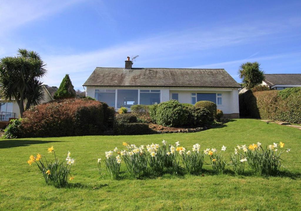 Beaumaris House | Camlan