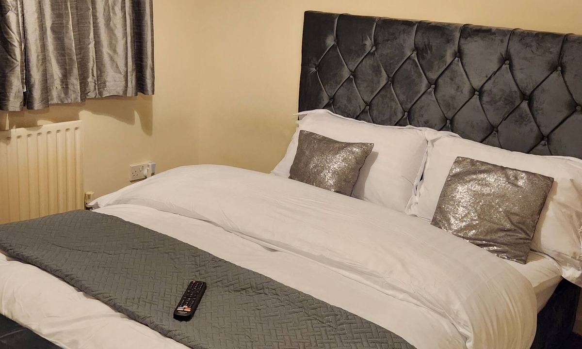 Erith House | Captivating 3-bed House in Kent
