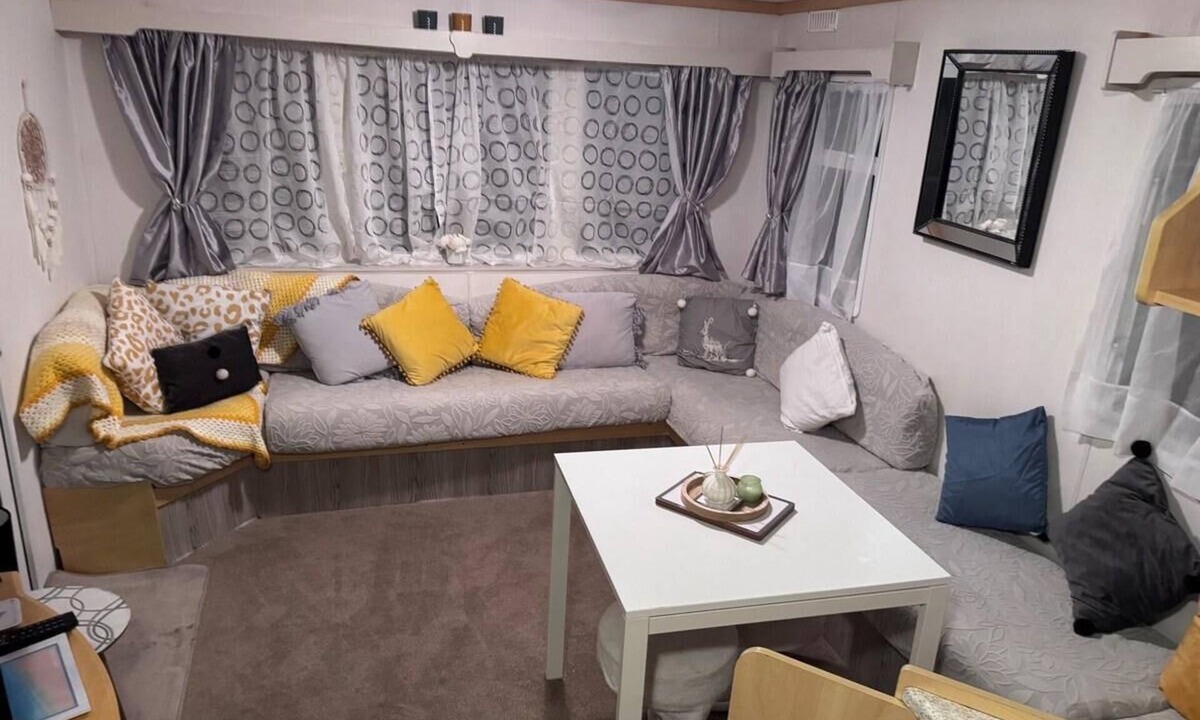 Chapel Saint Leonards Ski Chalet | Caravan in Chapel , Skegness