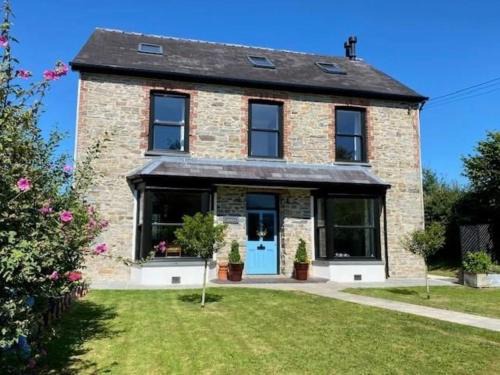Saint Clears House | Cartrefle - A Charming Welsh Escape perfect for families