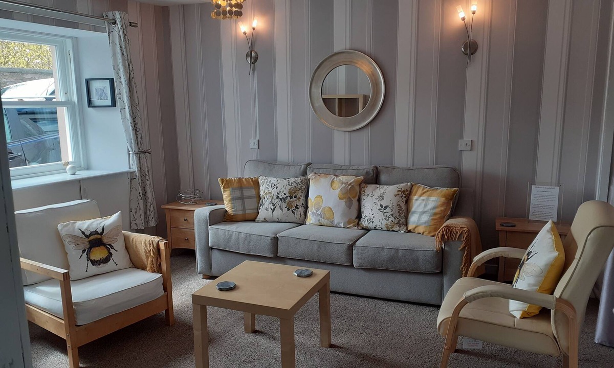 Cupar Hotel | Castlefield Cottage in Central Cupar