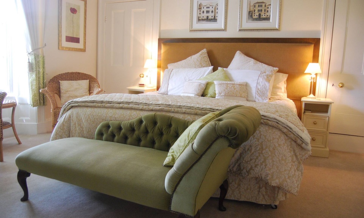 Pickering Bed & Breakfast | Cawthorne House